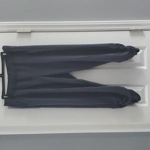 MAURICES IN MOTION JOGGERS WITH POCKETS 7/8 LENGTH